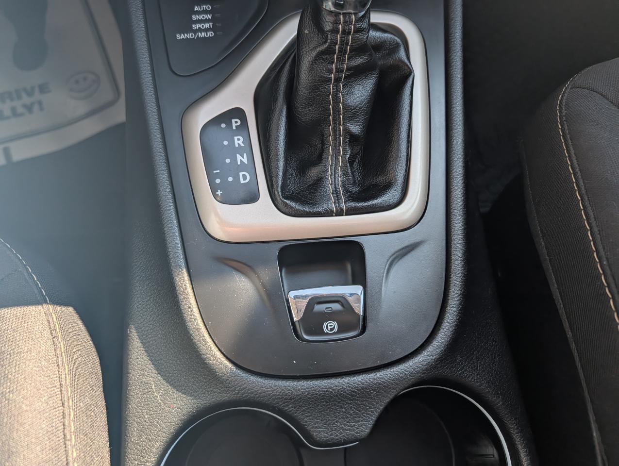 Jeep Cherokee 4WD 4dr North 2016