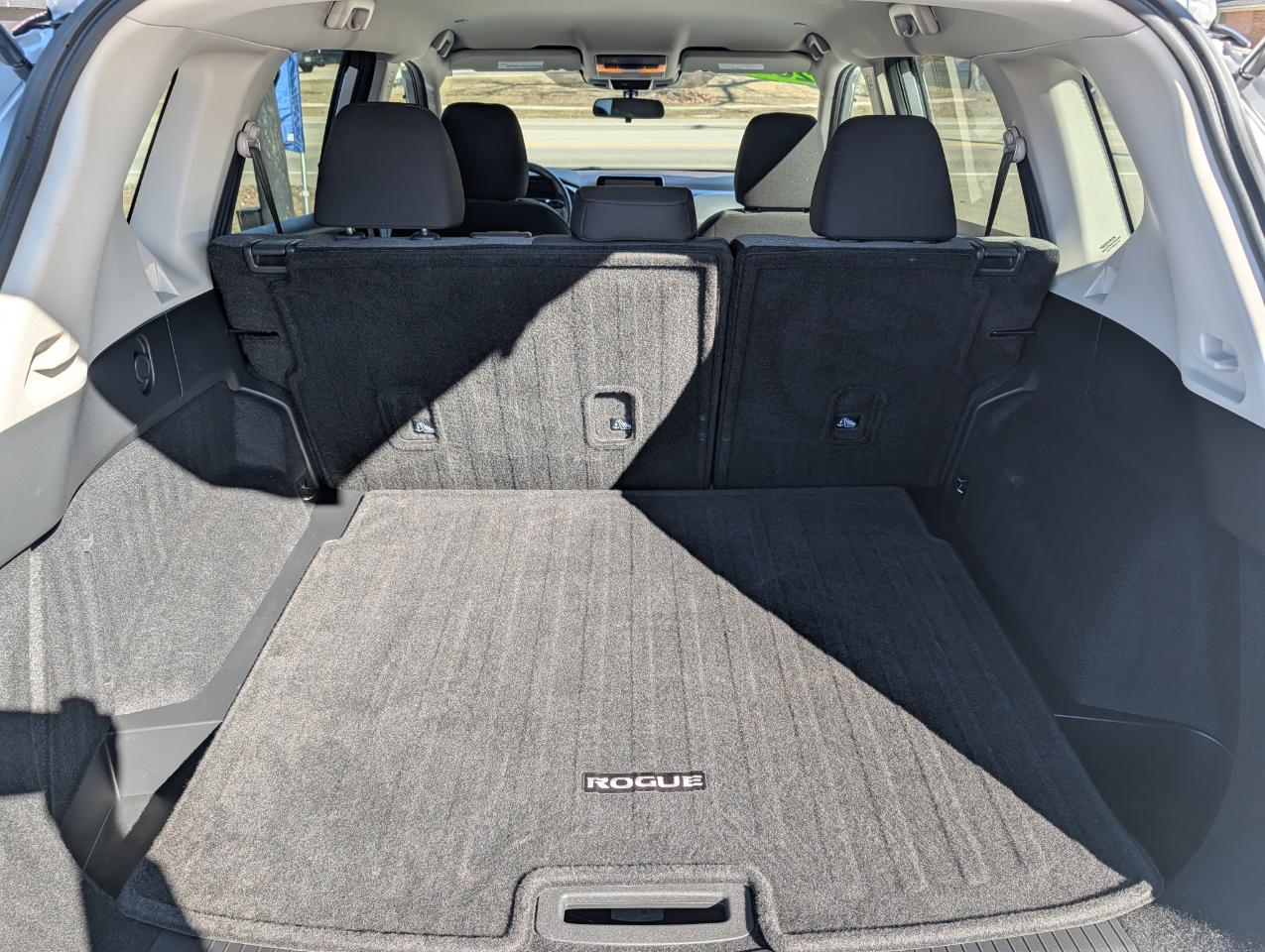 Nissan Rogue AWD SV 2022