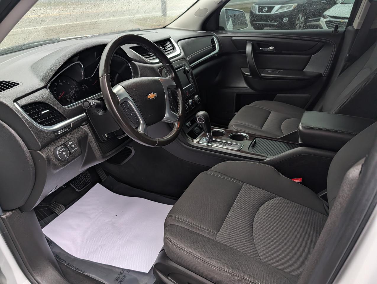 Chevrolet Traverse AWD 4dr LT w/1LT 2016