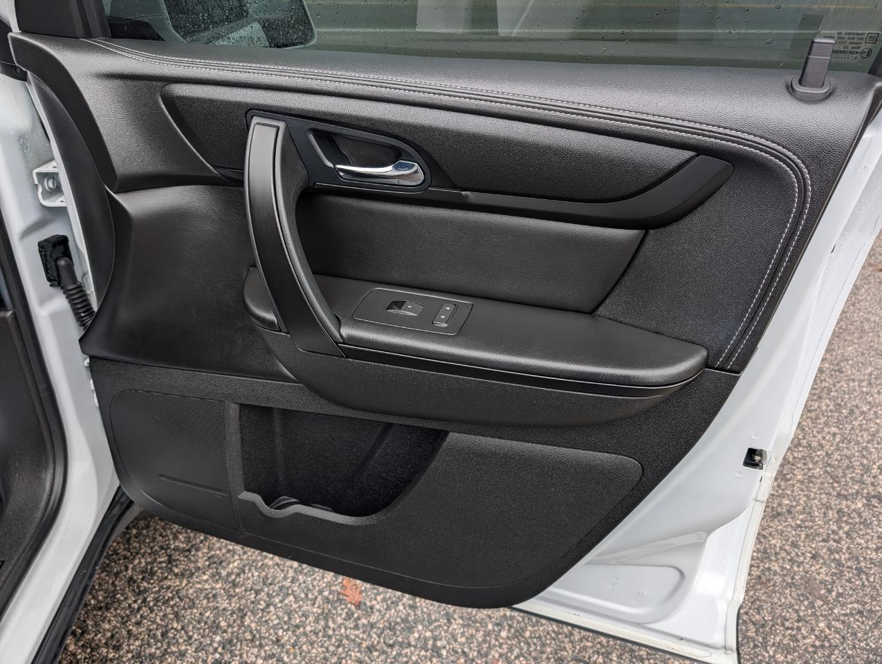 Chevrolet Traverse AWD 4dr LT w/1LT 2016