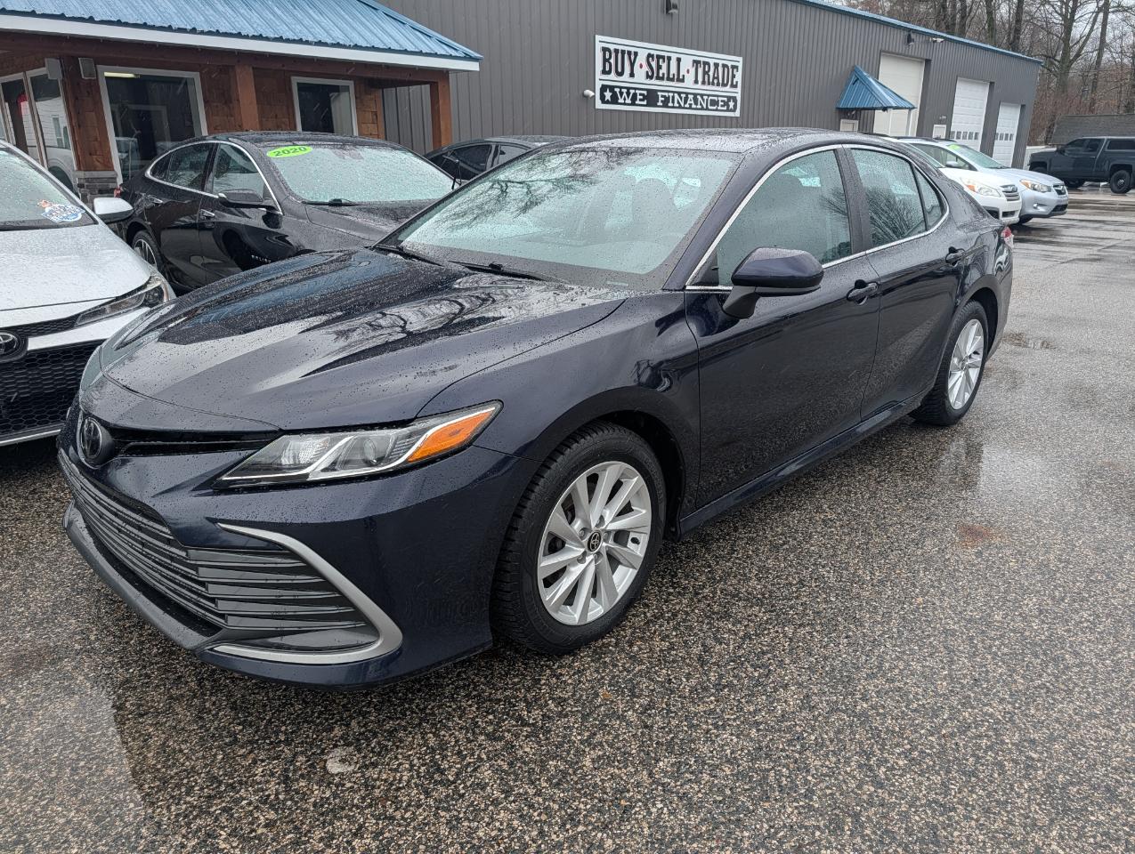 Toyota Camry LE Auto (Natl) 2022