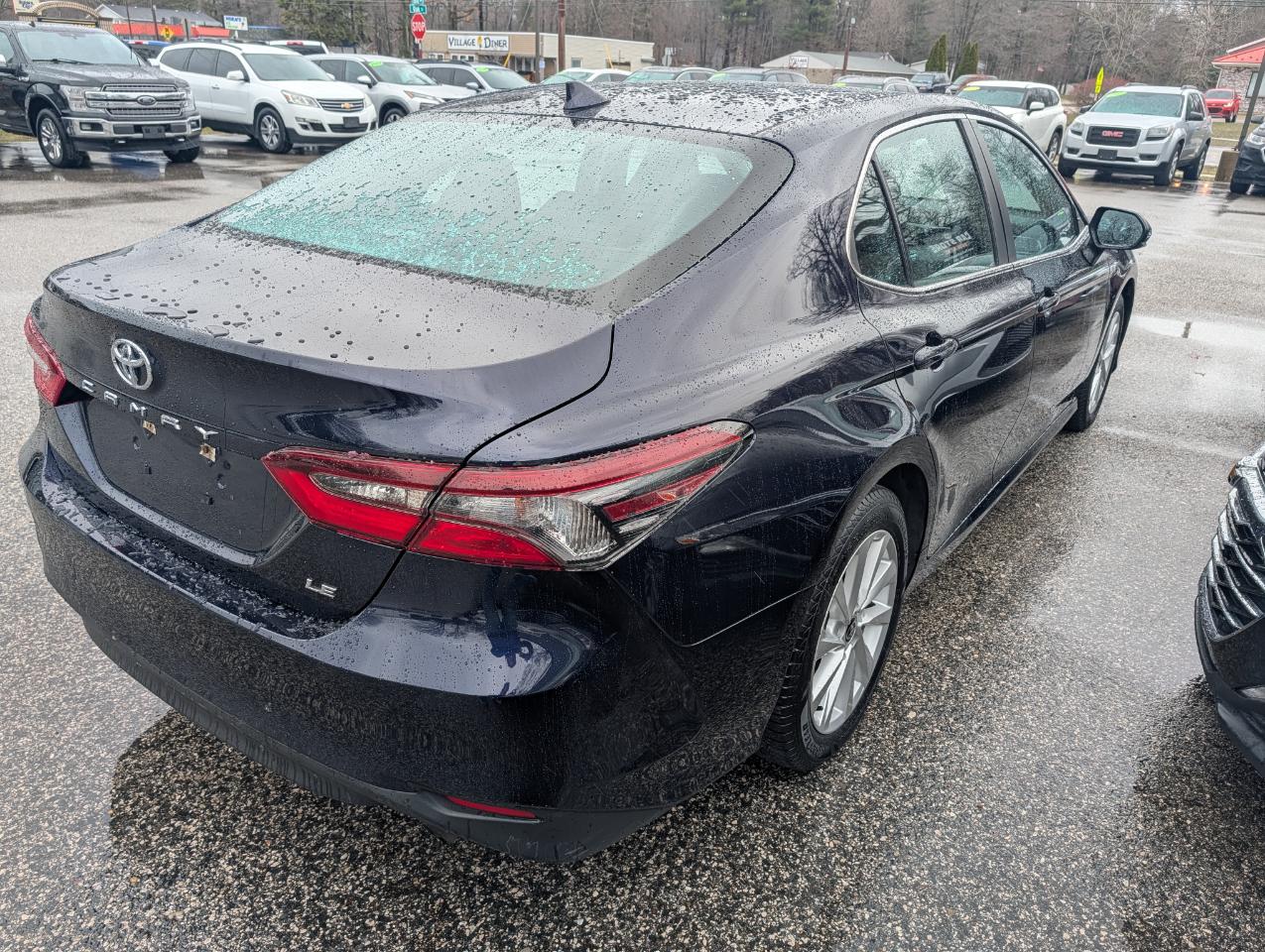 Toyota Camry LE Auto (Natl) 2022