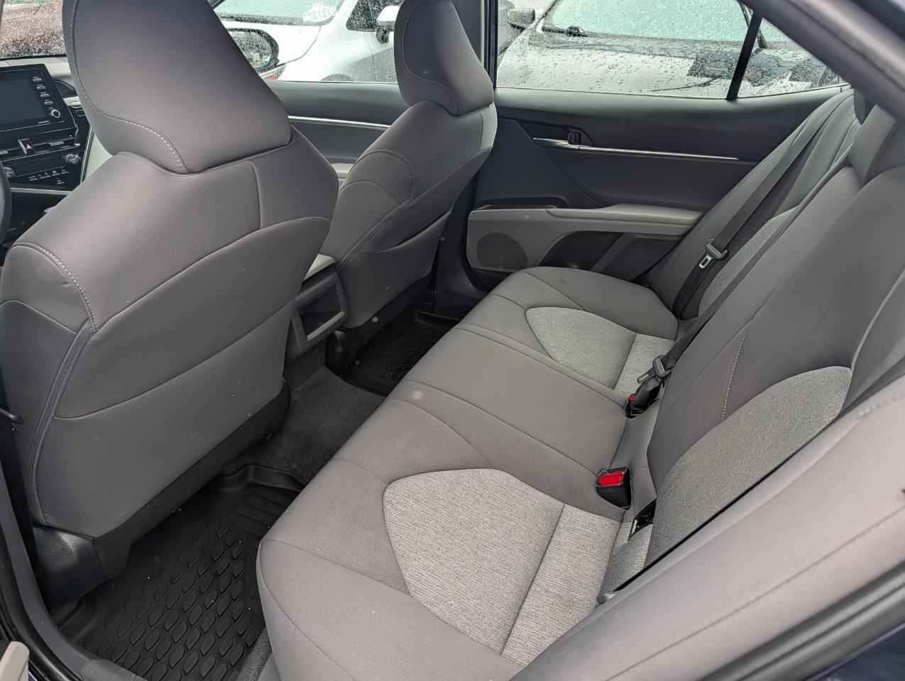 Toyota Camry LE Auto (Natl) 2022