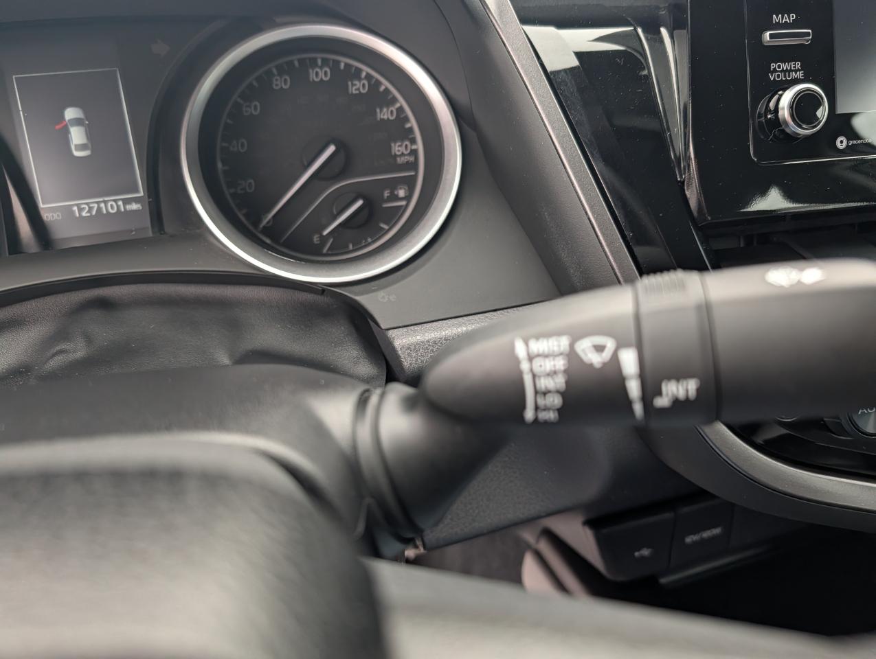 Toyota Camry LE Auto (Natl) 2022