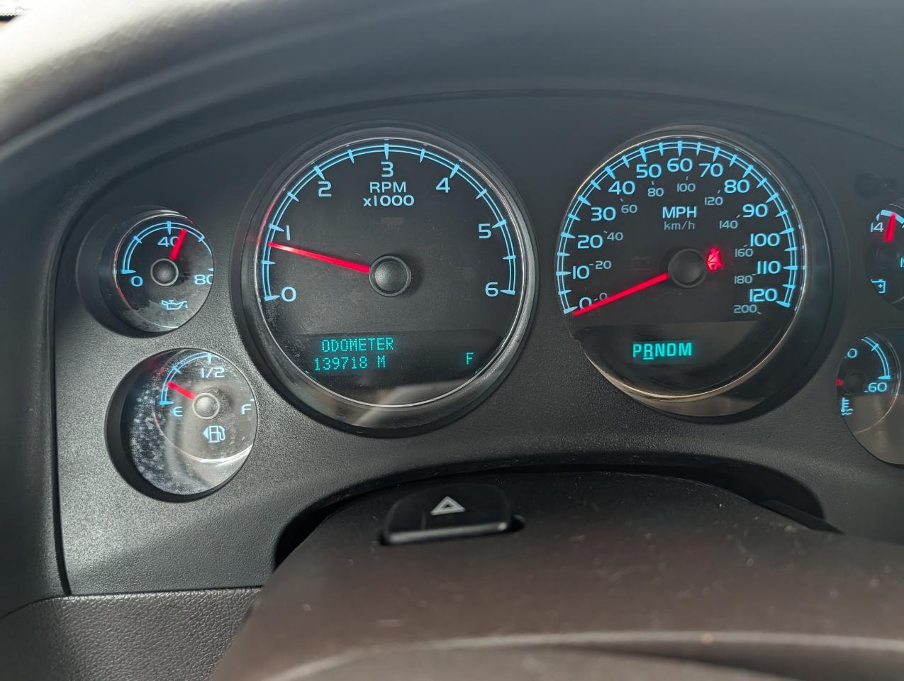 GMC Yukon AWD 4dr 1500 Denali 2012