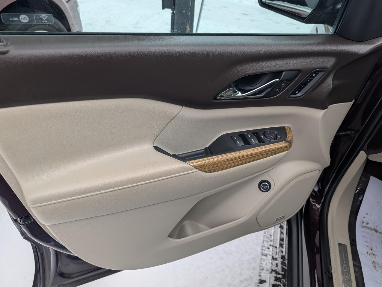 GMC Acadia AWD 4dr Denali 2017