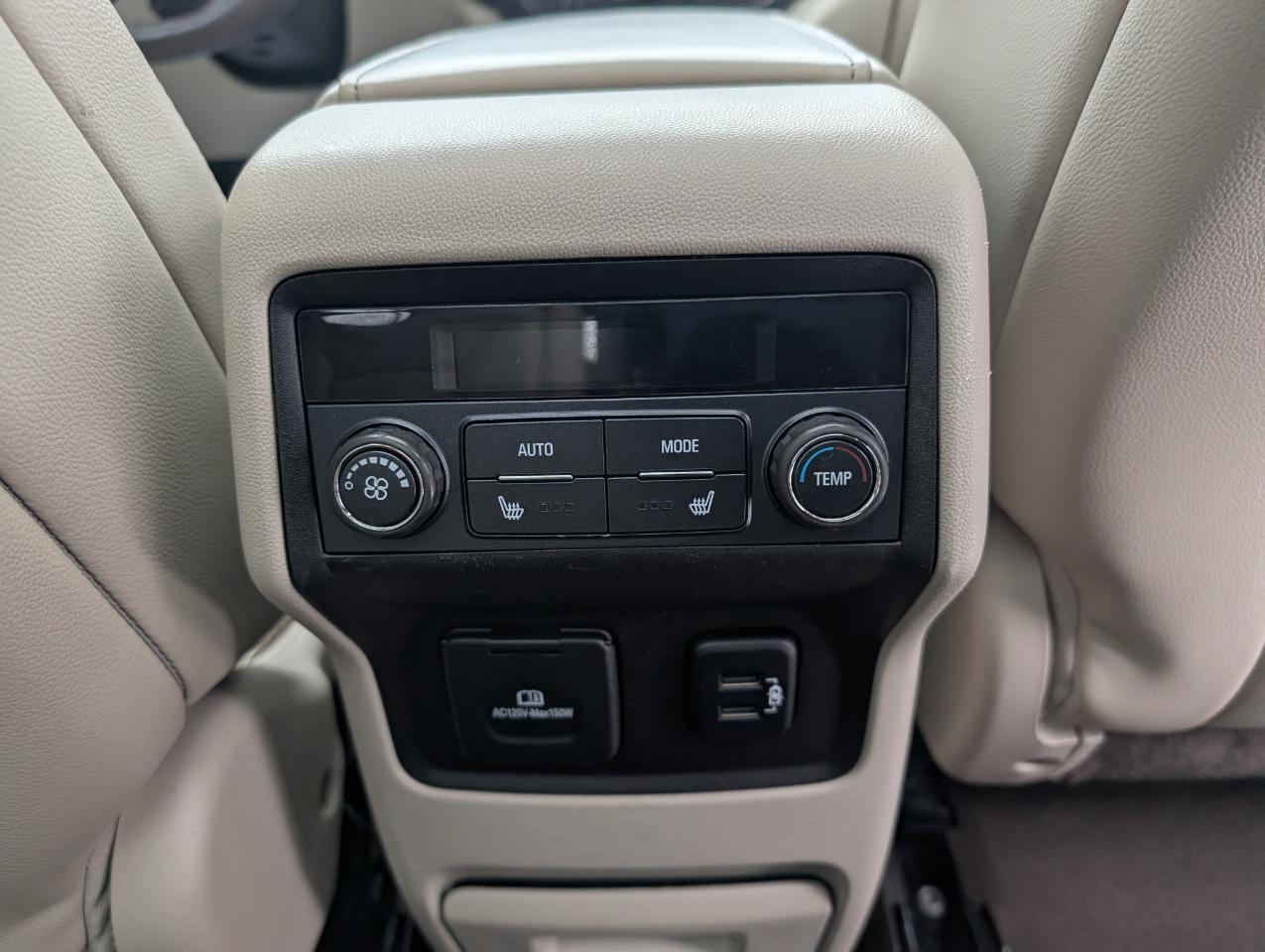 GMC Acadia AWD 4dr Denali 2017