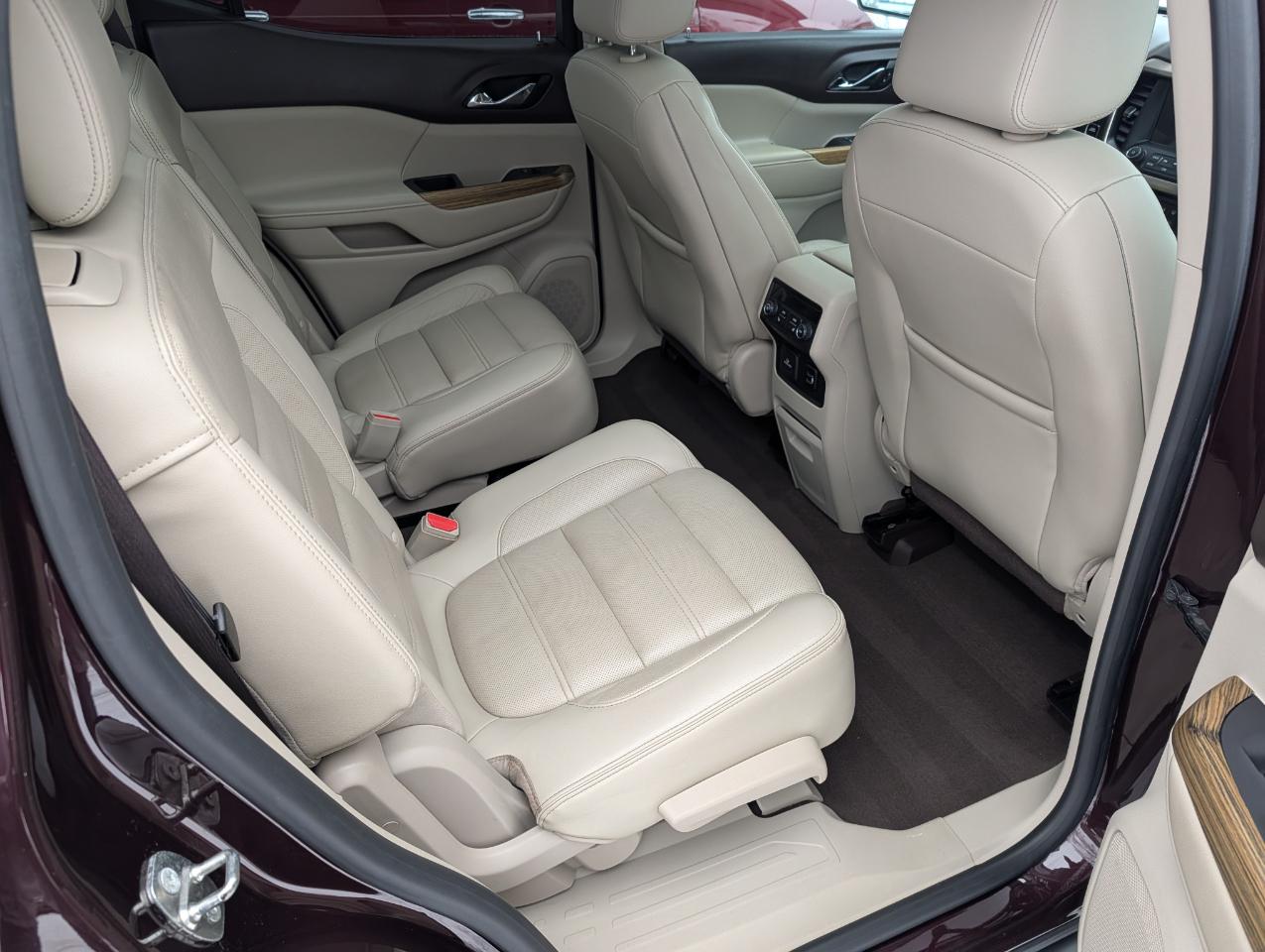 GMC Acadia AWD 4dr Denali 2017