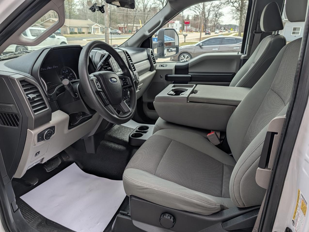 Ford Super Duty F-250 SRW XL 4WD Crew Cab 6.75' Box 2019