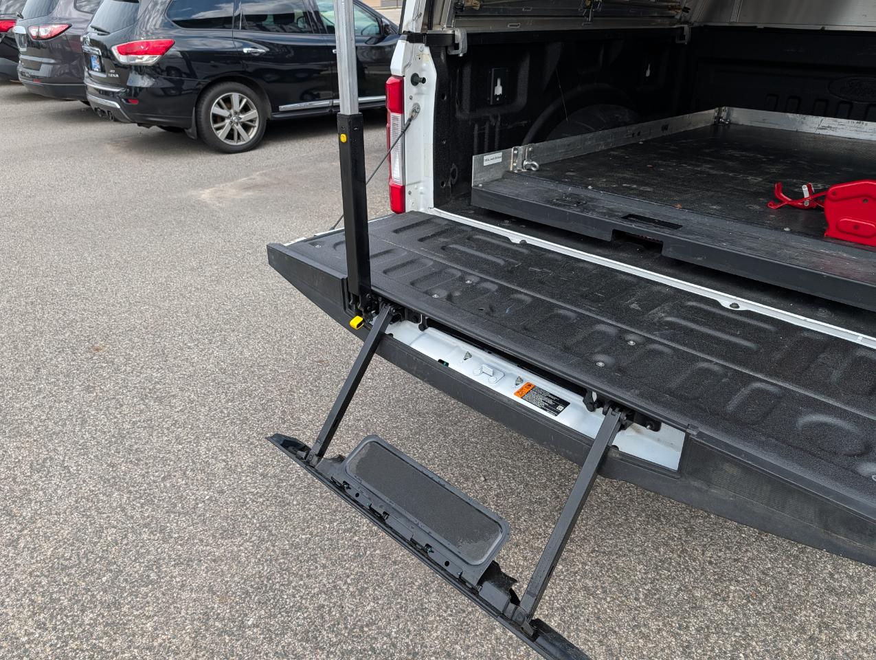 Ford Super Duty F-250 SRW XL 4WD Crew Cab 6.75' Box 2019