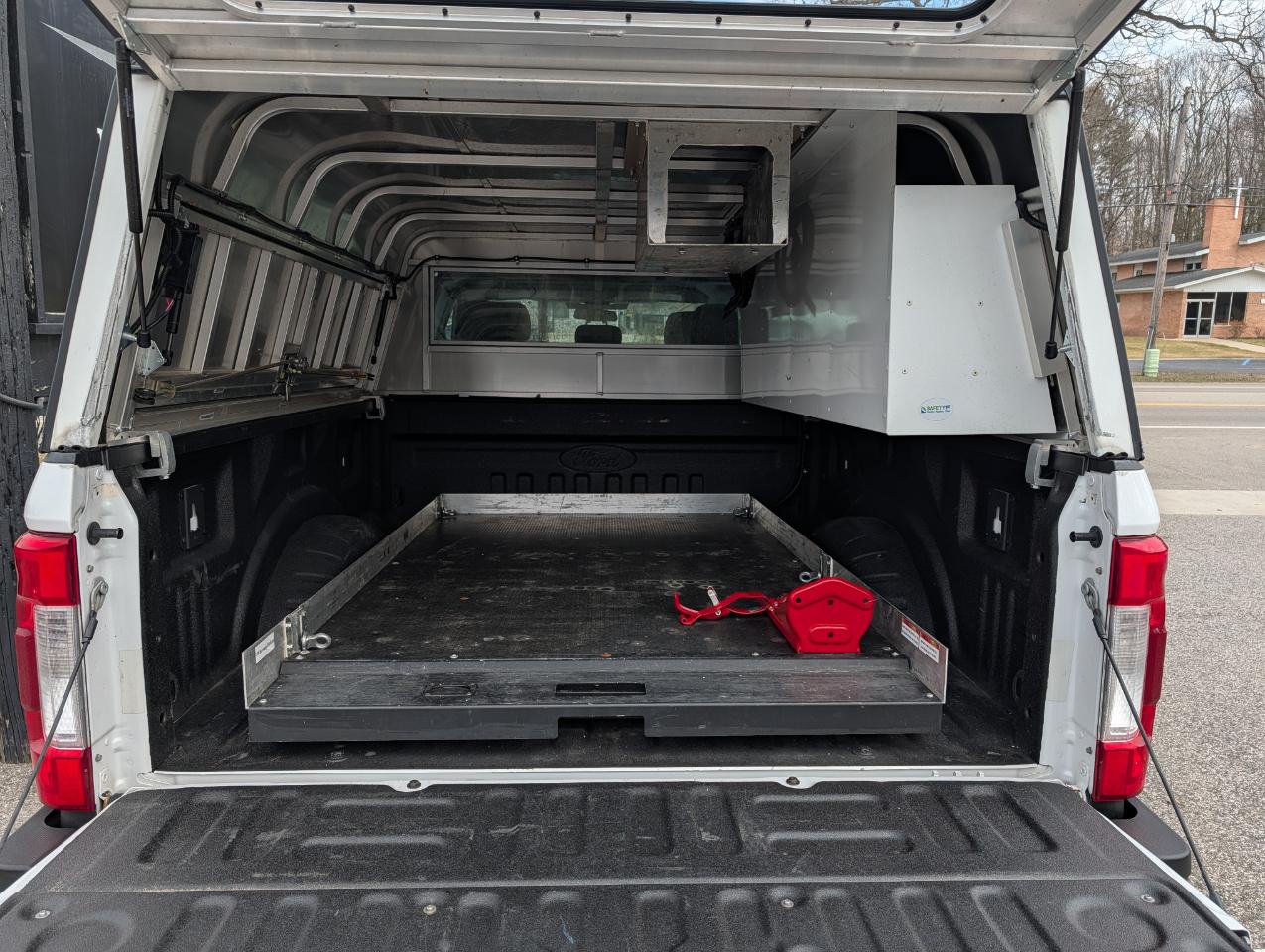 Ford Super Duty F-250 SRW XL 4WD Crew Cab 6.75' Box 2019