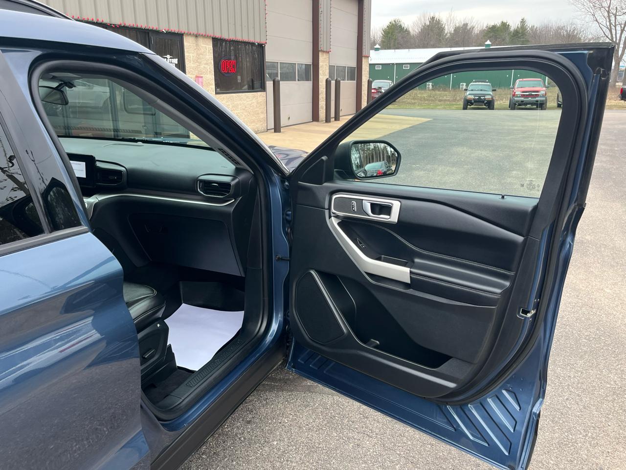 Ford Explorer XLT 4WD 2020