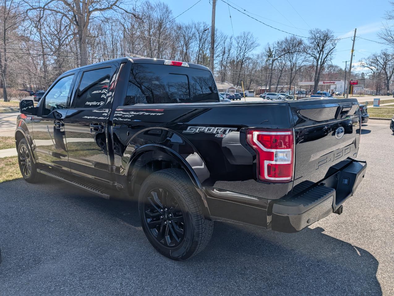 Ford F-150 4WD SuperCrew 145" XLT 2018