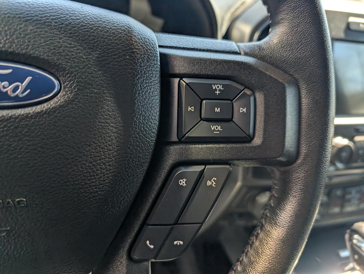 Ford F-150 4WD SuperCrew 145" XLT 2018