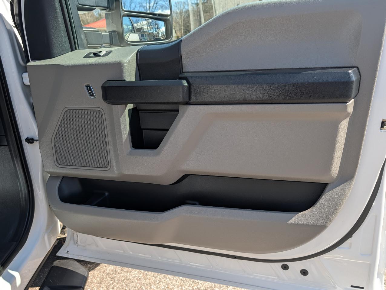 Ford Super Duty F-250 SRW XL 4WD Crew Cab 6.75' Box 2020