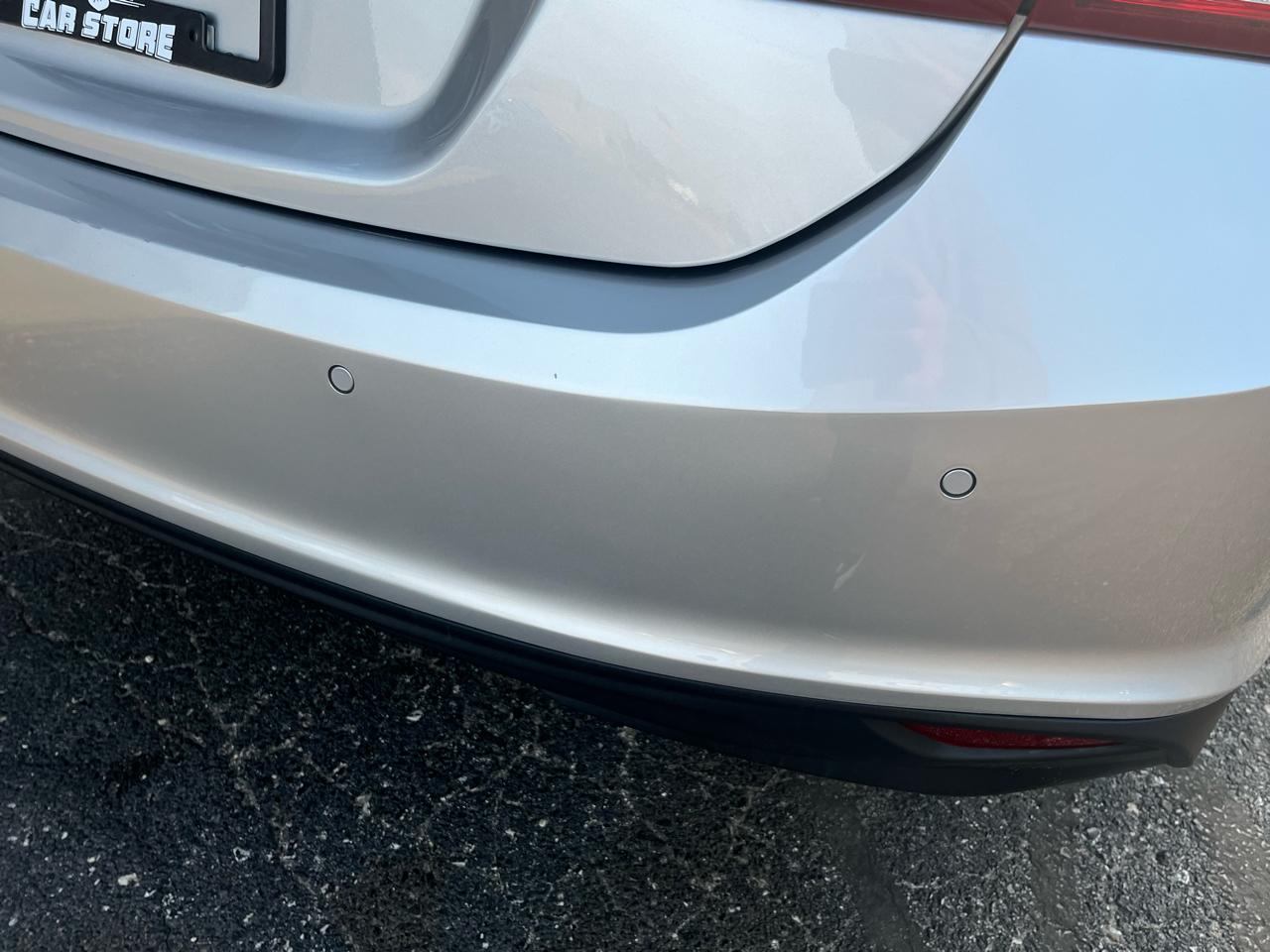 Chevrolet Malibu 4dr Sdn LT 2021