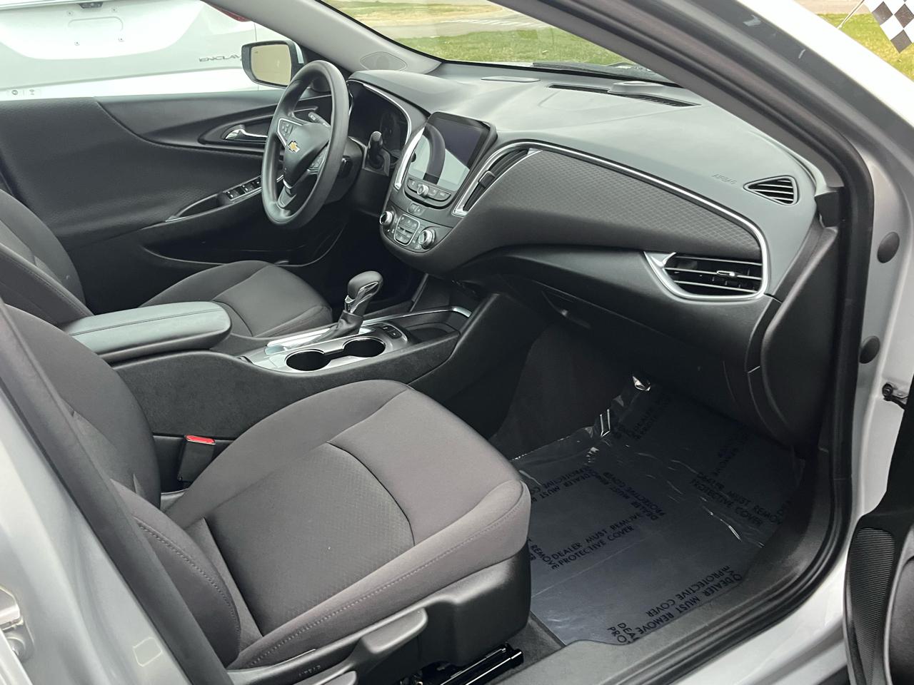 Chevrolet Malibu 4dr Sdn LT 2021