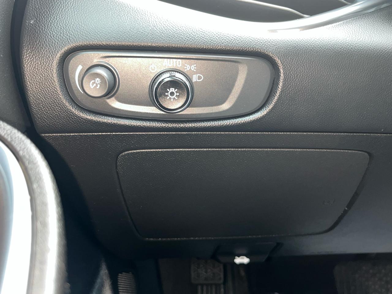 Chevrolet Malibu 4dr Sdn LT 2021