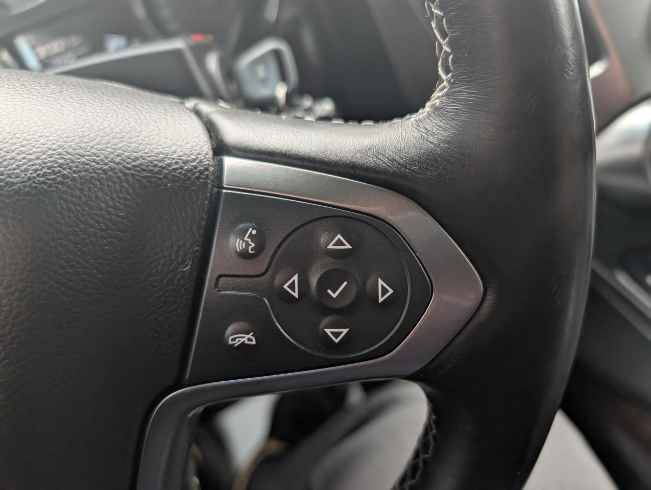 Chevrolet Tahoe 4WD 4dr LT 2015