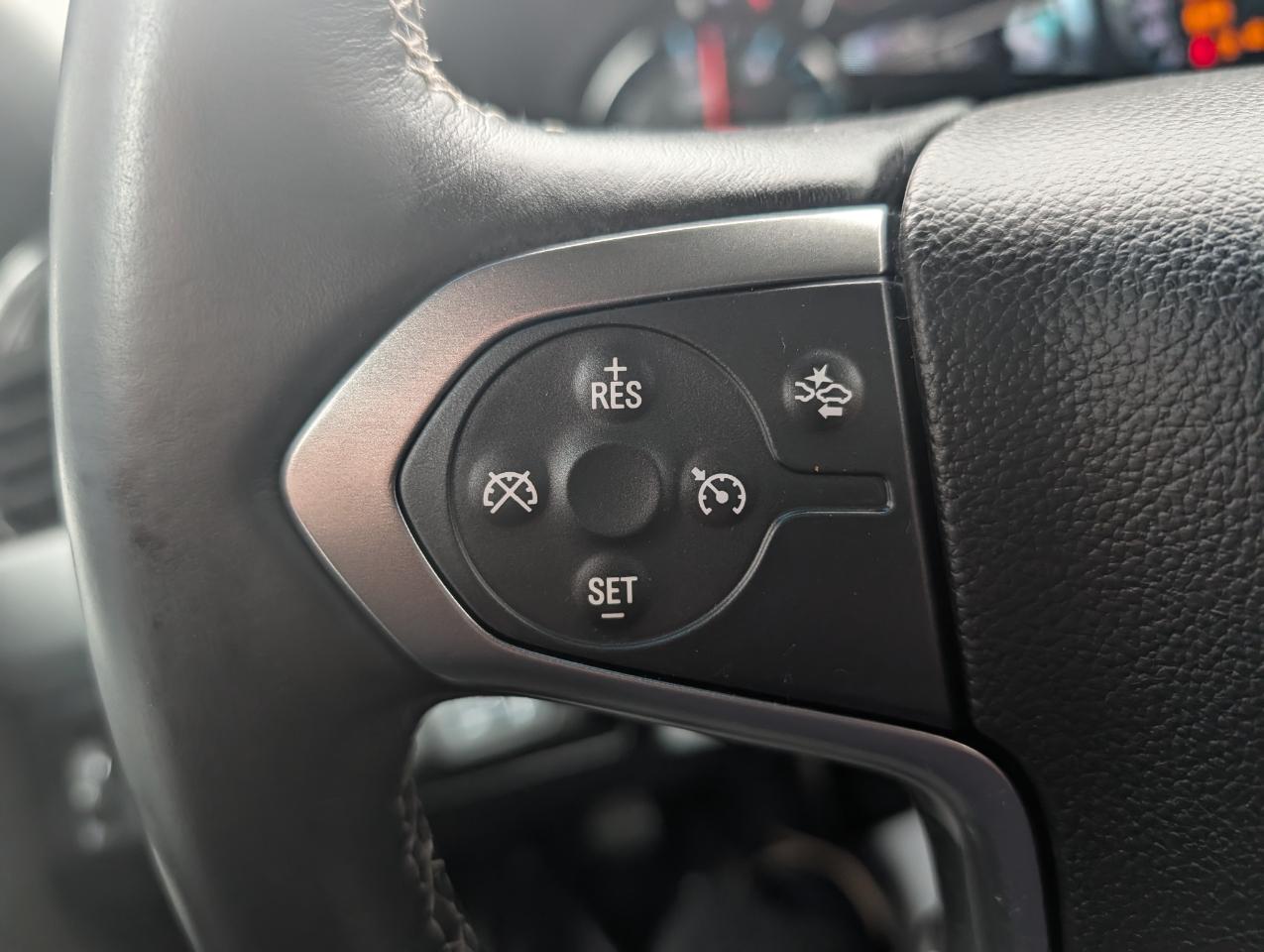 Chevrolet Tahoe 4WD 4dr LT 2015