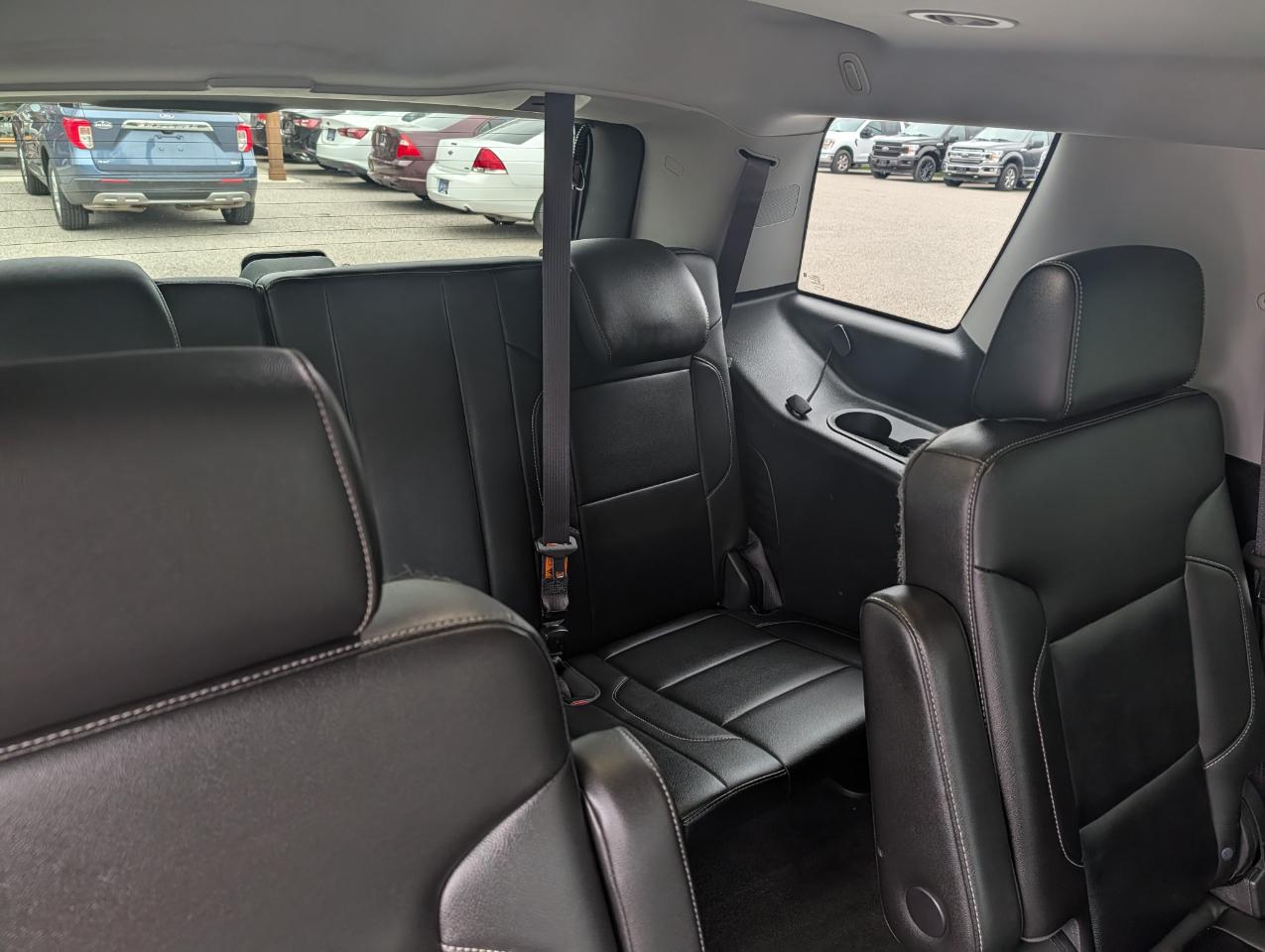 Chevrolet Tahoe 4WD 4dr LT 2015