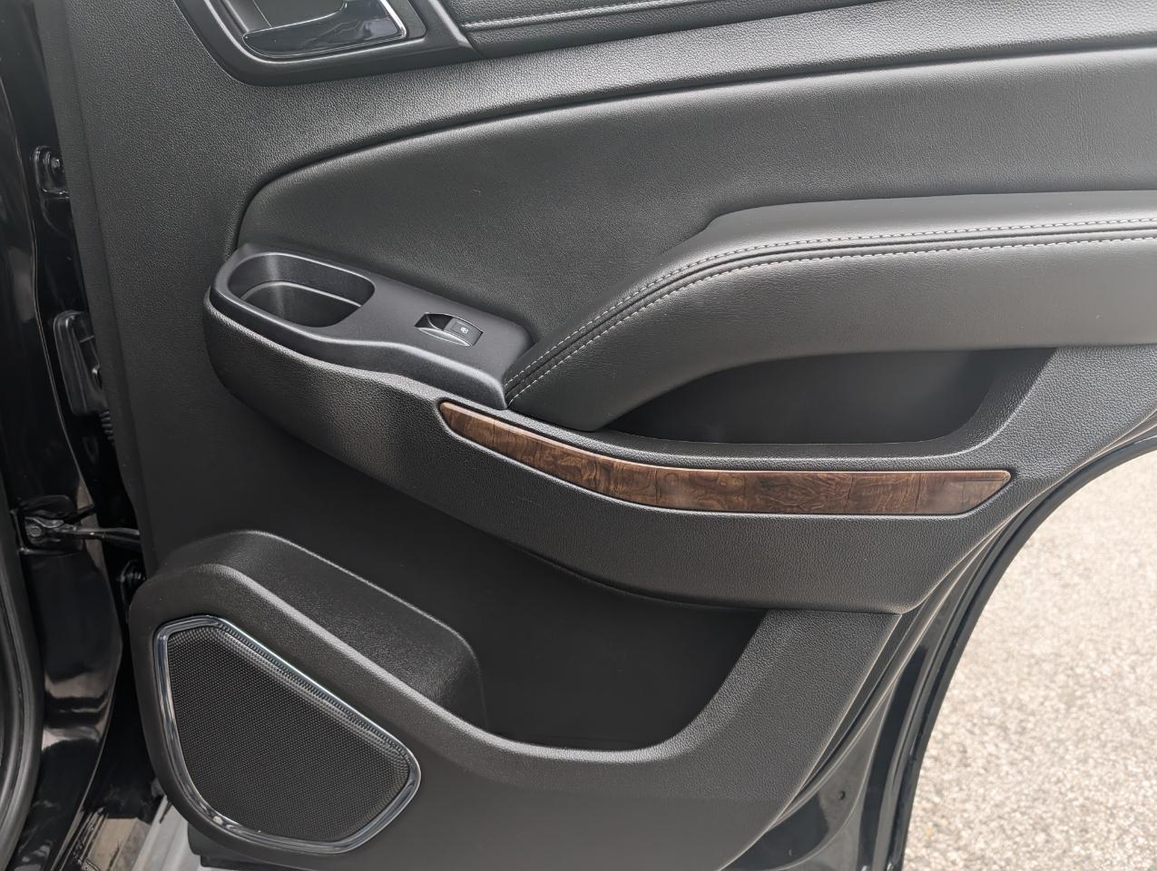 Chevrolet Tahoe 4WD 4dr LT 2015