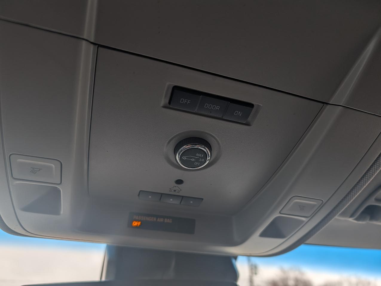 Chevrolet Tahoe 4WD 4dr LT 2015