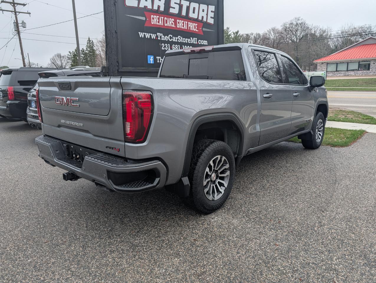 GMC Sierra 1500 4WD Crew Cab 147" AT4 2021