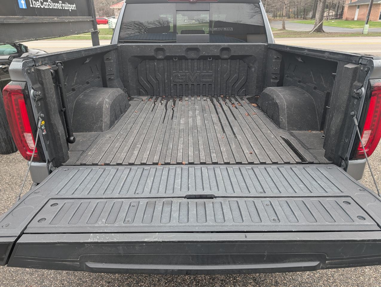 GMC Sierra 1500 4WD Crew Cab 147" AT4 2021