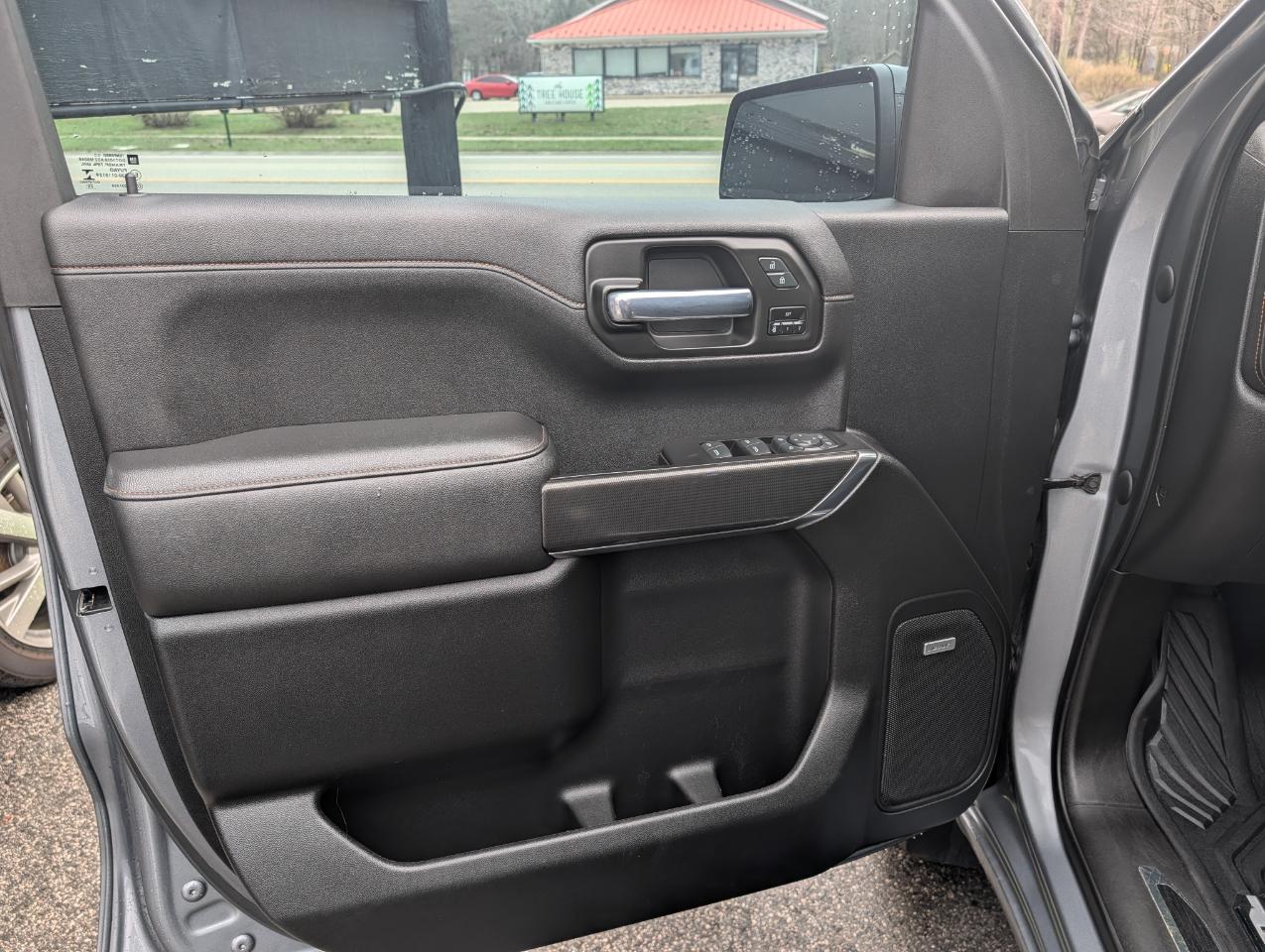 GMC Sierra 1500 4WD Crew Cab 147" AT4 2021