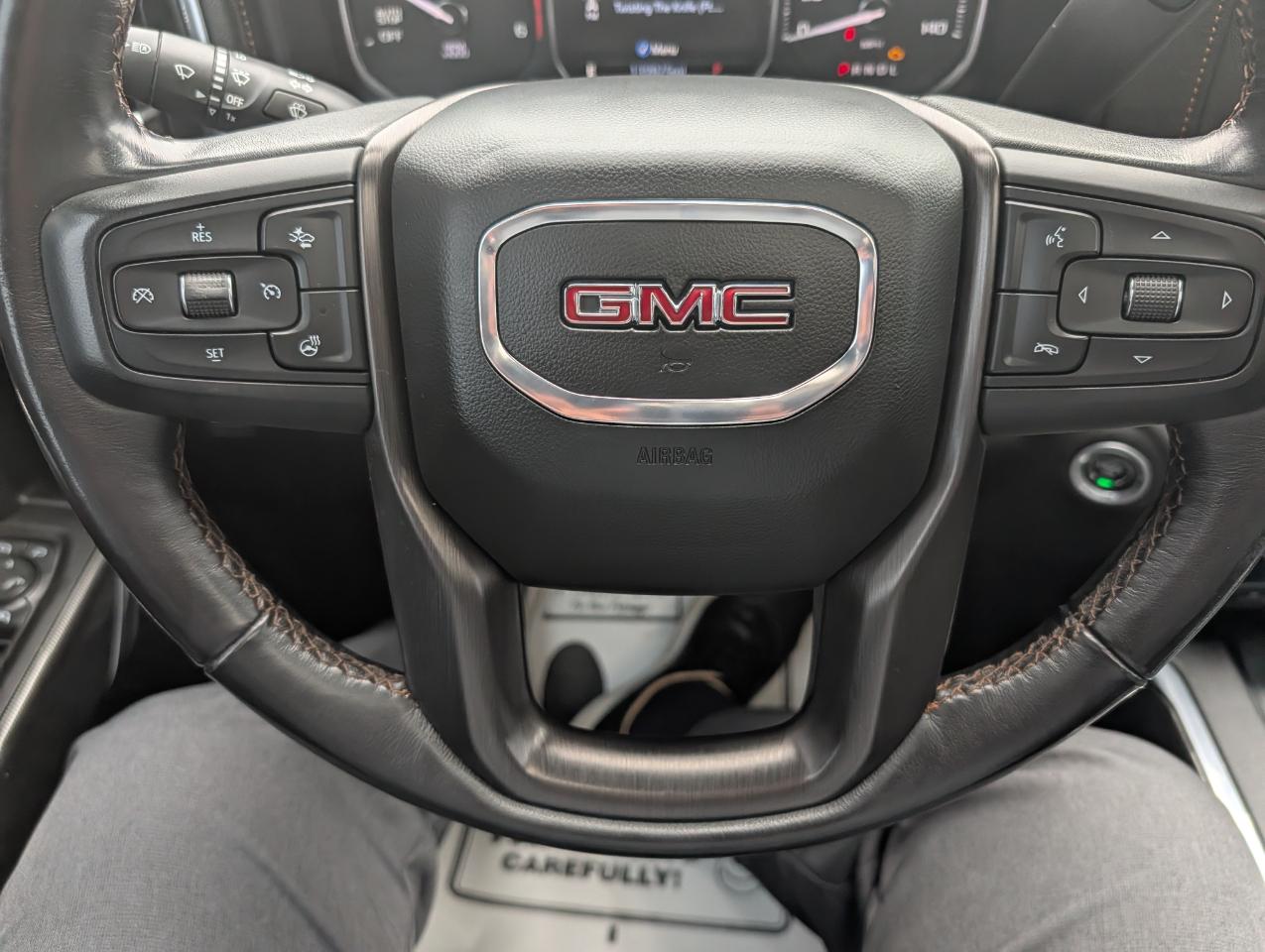 GMC Sierra 1500 4WD Crew Cab 147" AT4 2021