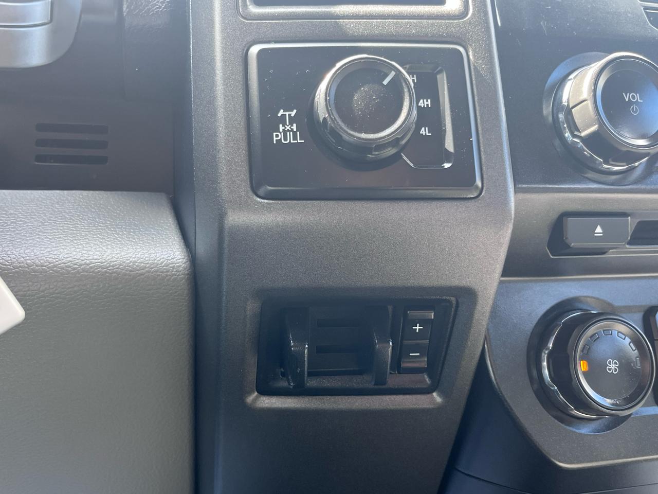 Ford Super Duty F-250 SRW XL 4WD Crew Cab 6.75' Box 2018