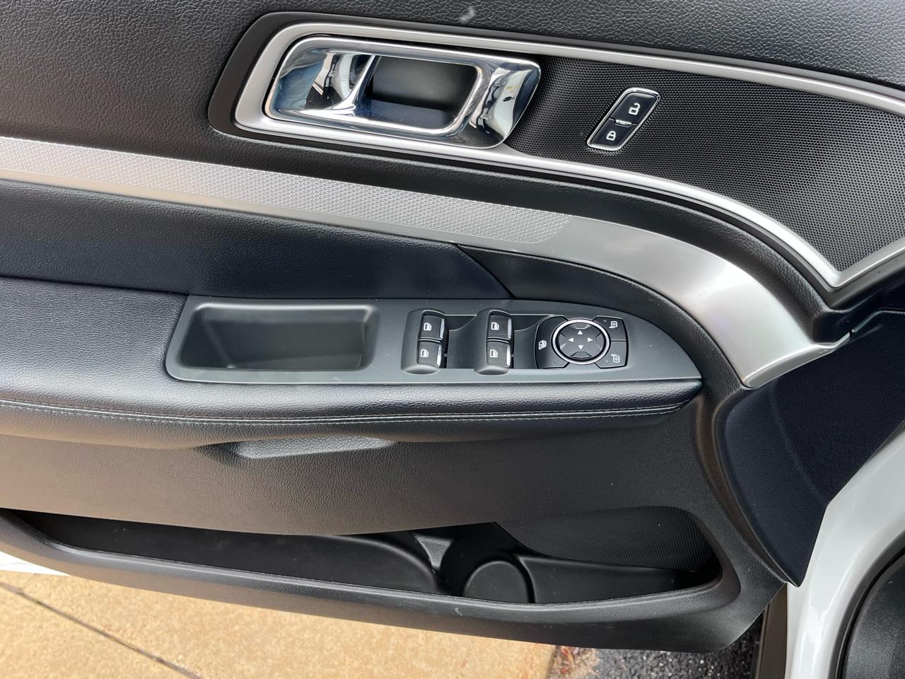 Ford Explorer XLT 4WD 2017