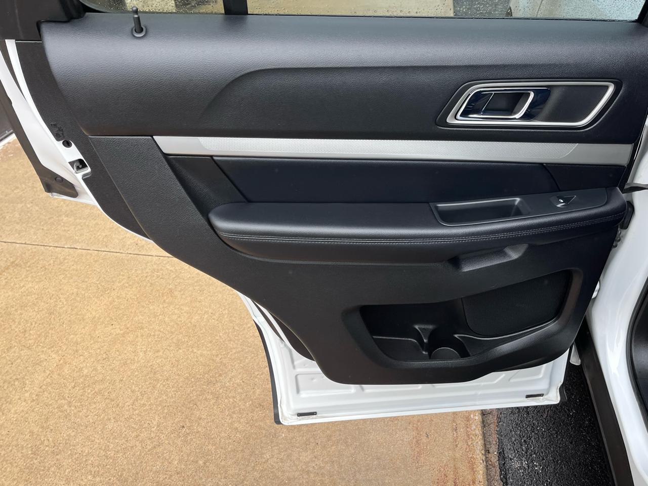 Ford Explorer XLT 4WD 2017