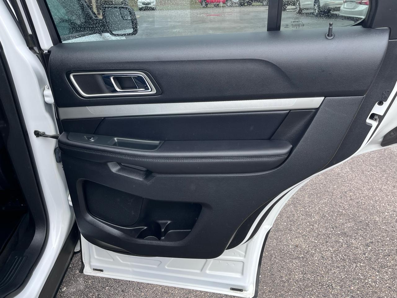 Ford Explorer XLT 4WD 2017