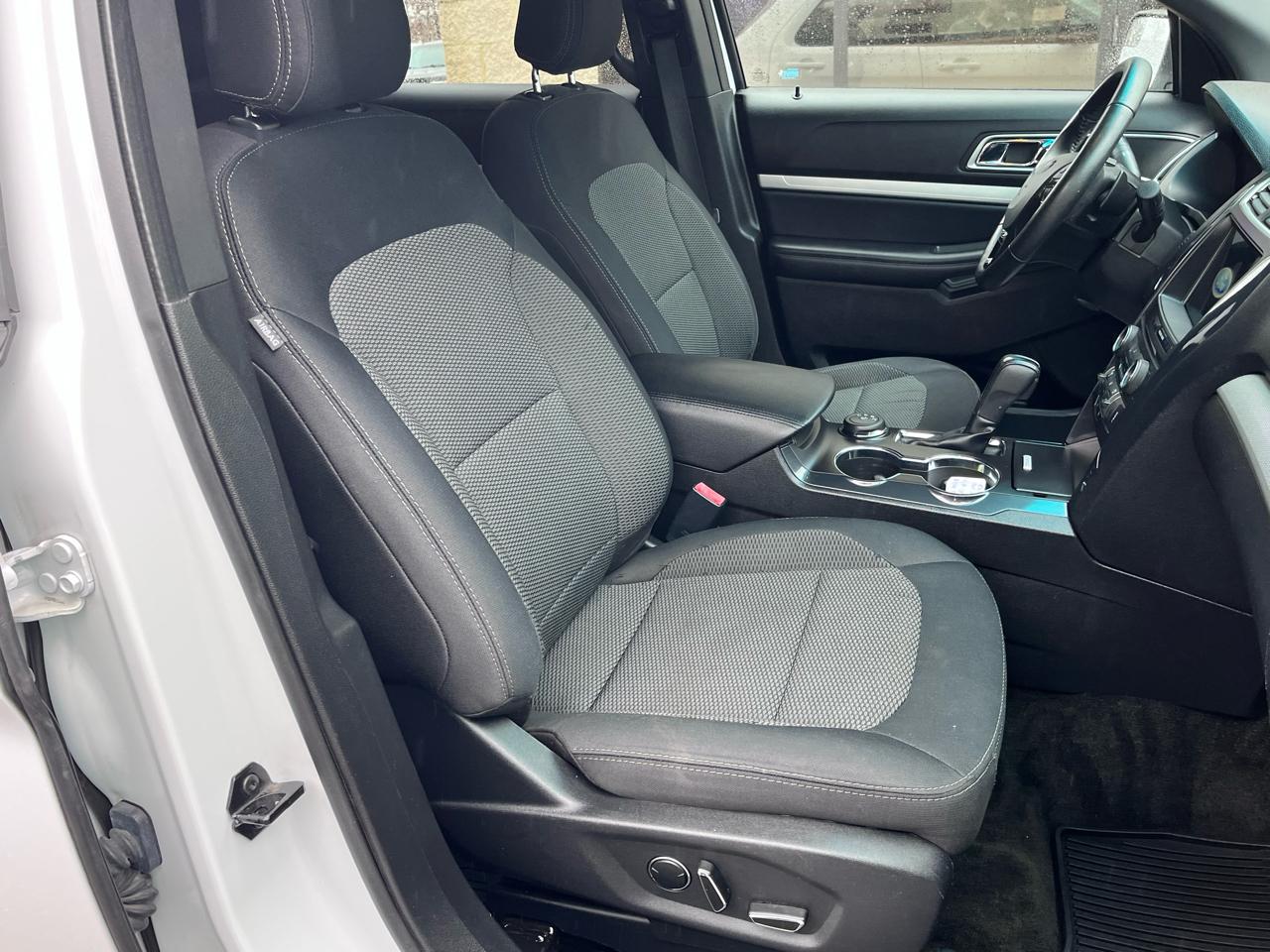 Ford Explorer XLT 4WD 2017