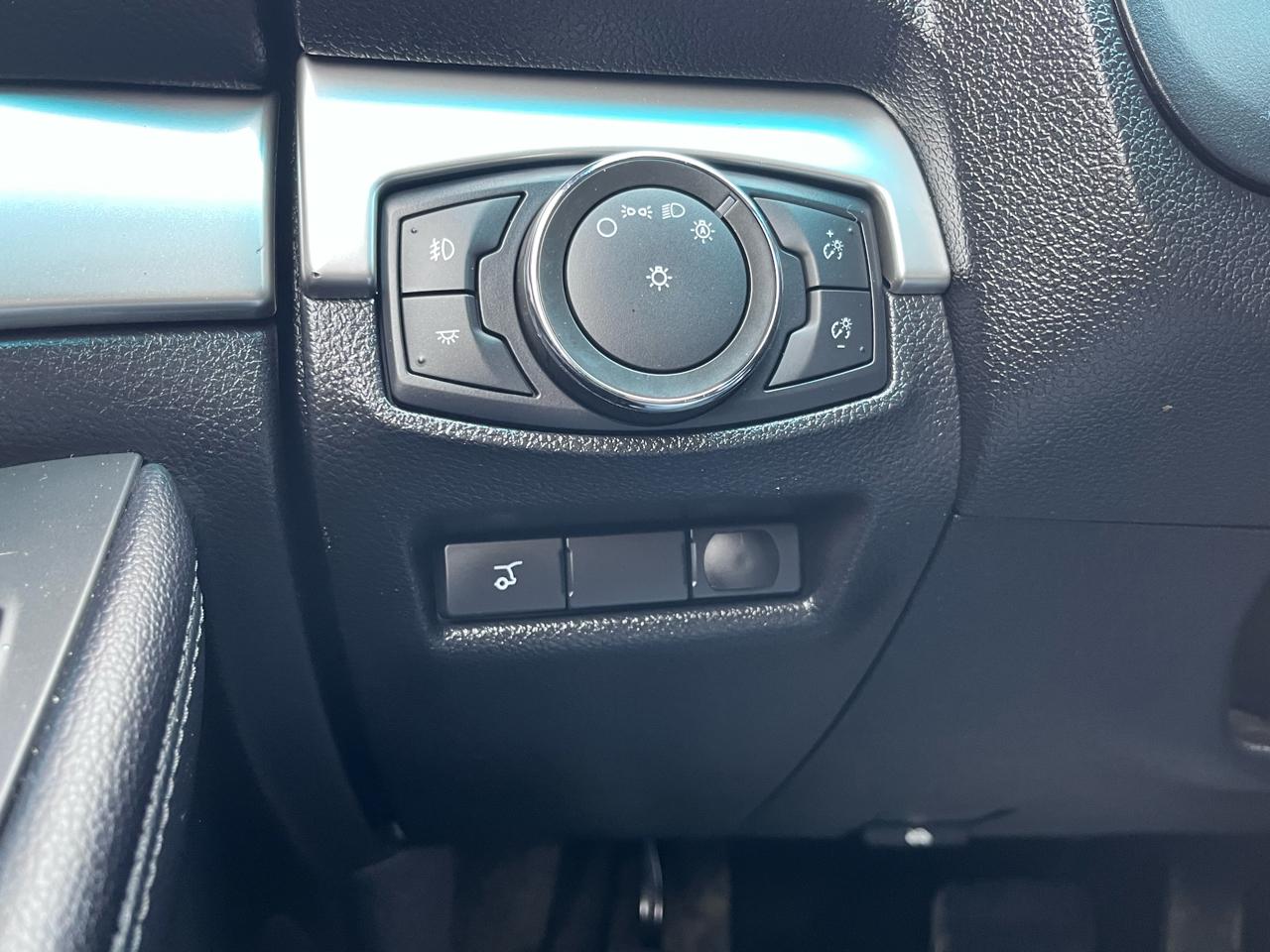 Ford Explorer XLT 4WD 2017