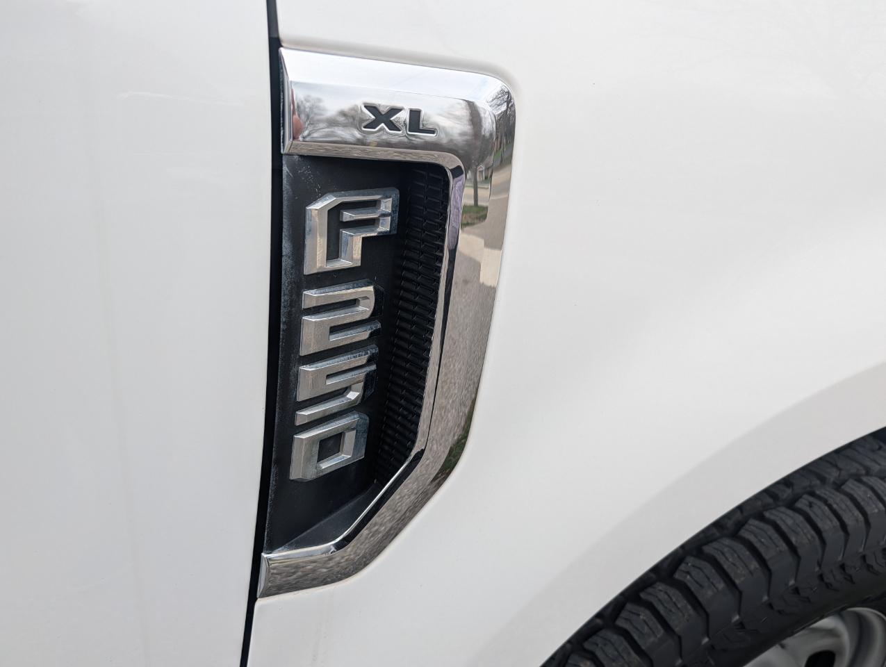 Ford Super Duty F-250 SRW XL 2WD SuperCab 8' Box 2020