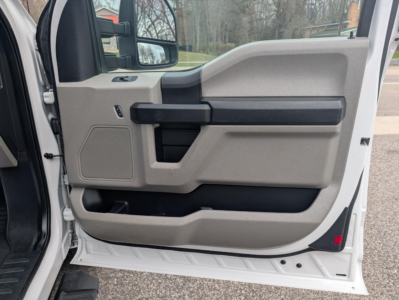 Ford Super Duty F-250 SRW XL 2WD SuperCab 8' Box 2020