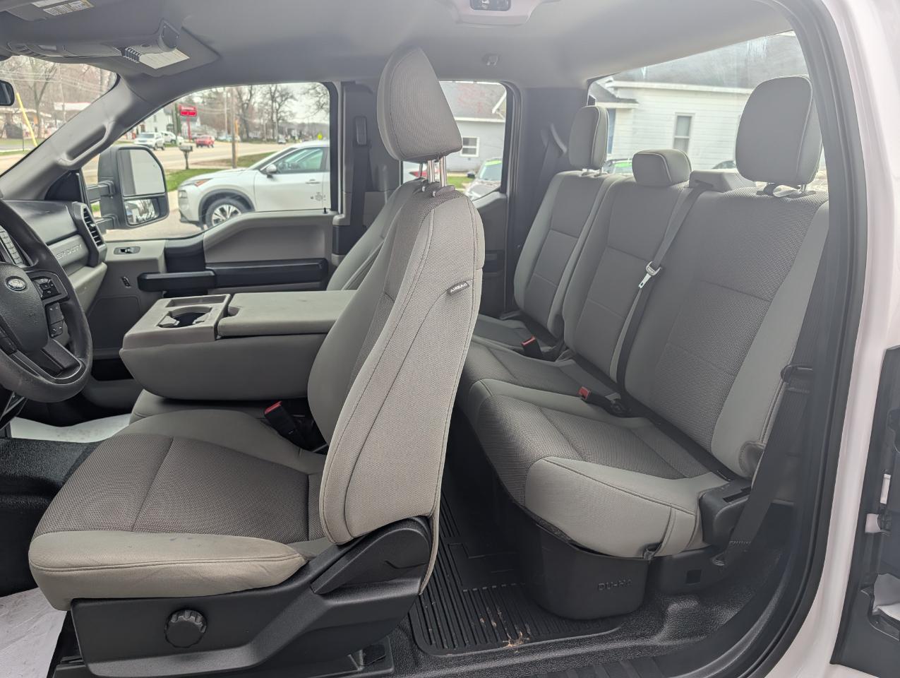 Ford Super Duty F-250 SRW XL 2WD SuperCab 8' Box 2020