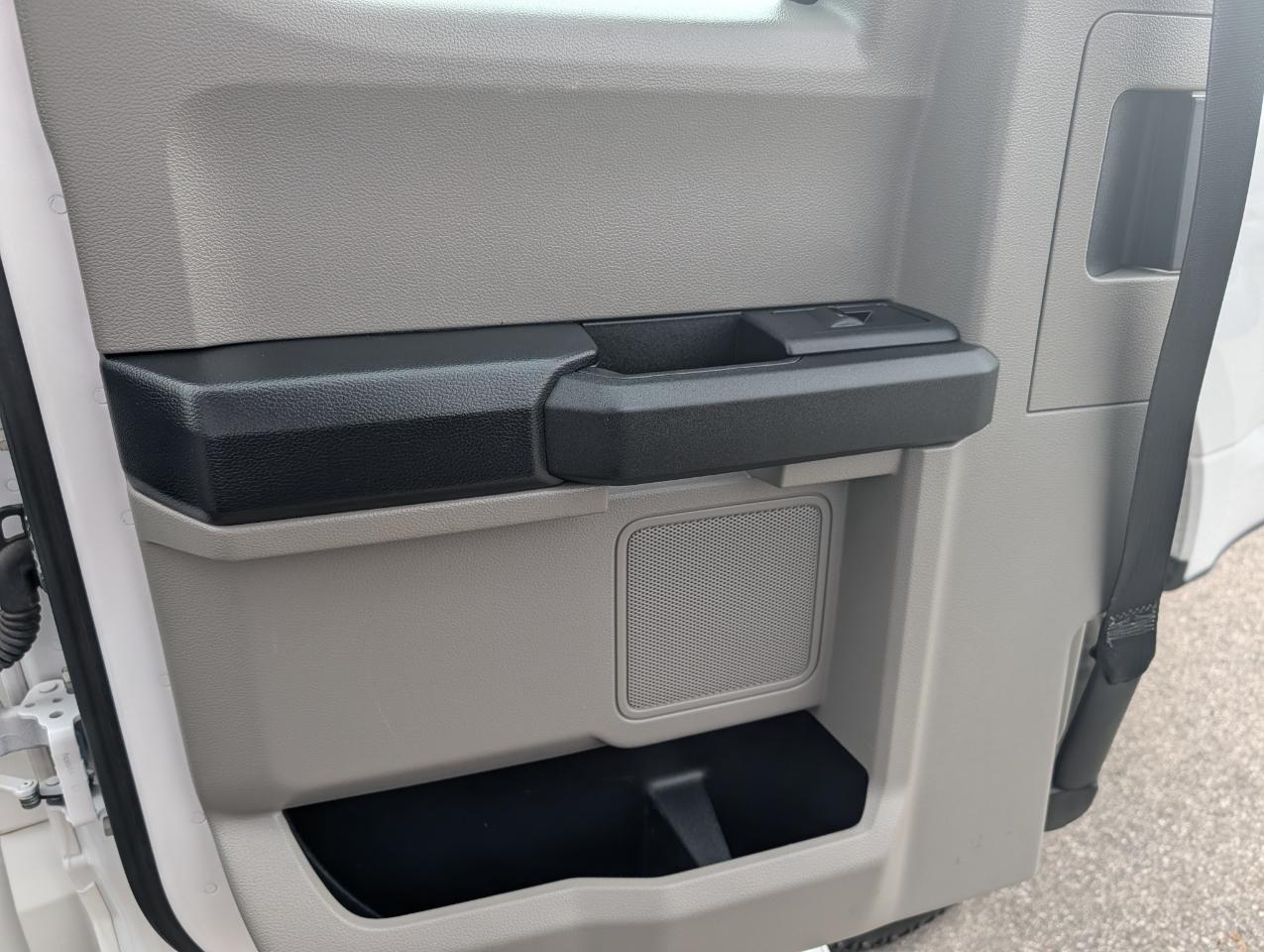 Ford Super Duty F-250 SRW XL 2WD SuperCab 8' Box 2020