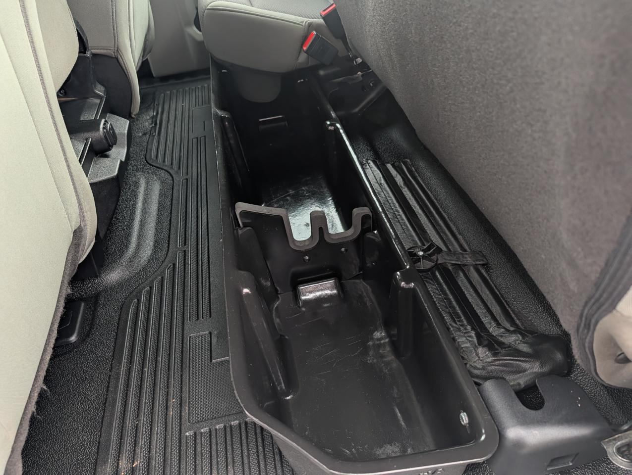 Ford Super Duty F-250 SRW XL 2WD SuperCab 8' Box 2020