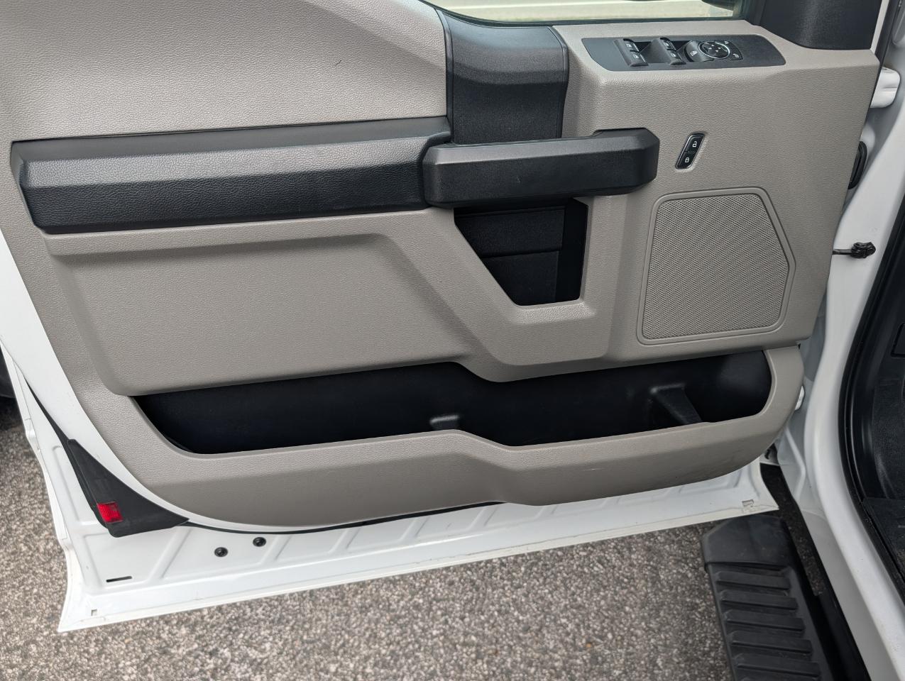 Ford Super Duty F-250 SRW XL 2WD SuperCab 8' Box 2020