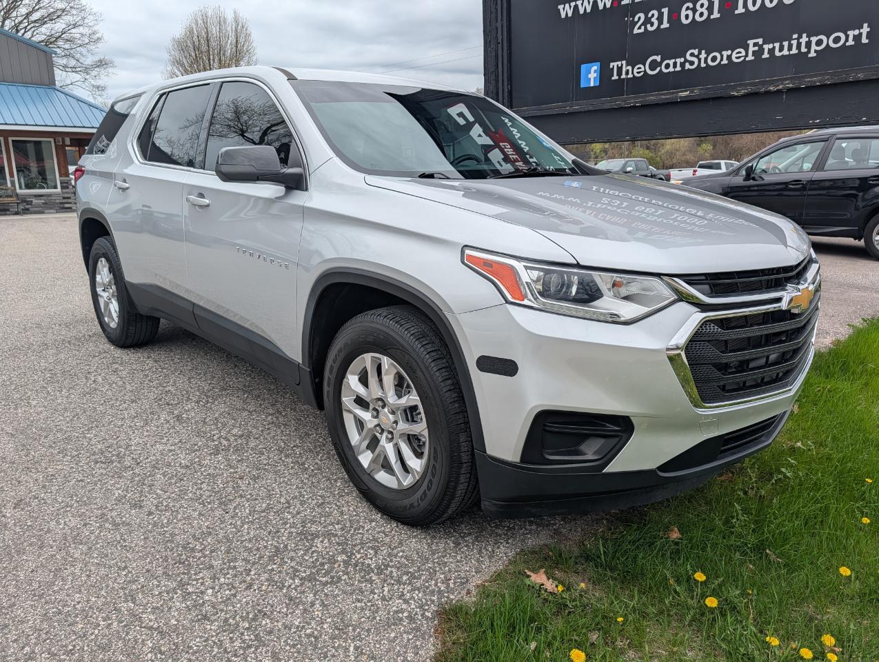 Chevrolet Traverse FWD 4dr LS w/1LS 2021