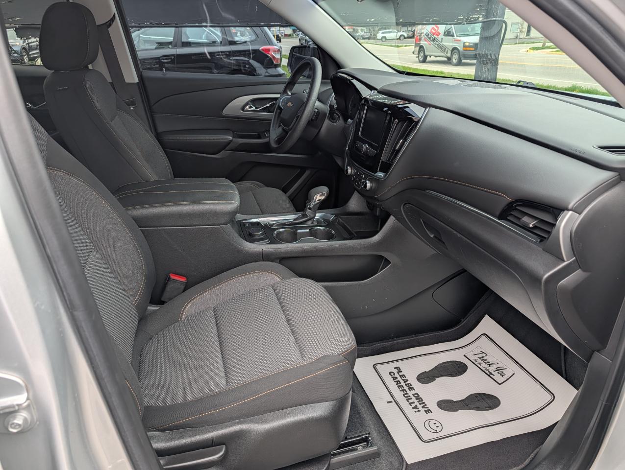 Chevrolet Traverse FWD 4dr LS w/1LS 2021