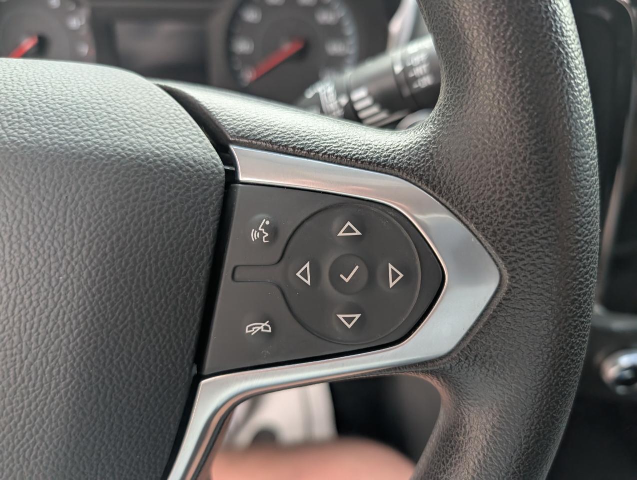 Chevrolet Traverse FWD 4dr LS w/1LS 2021