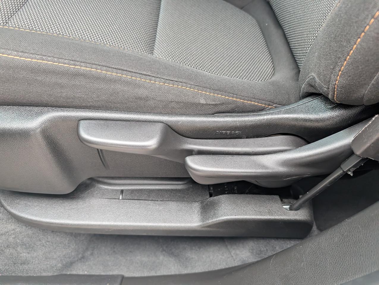 Chevrolet Traverse FWD 4dr LS w/1LS 2021