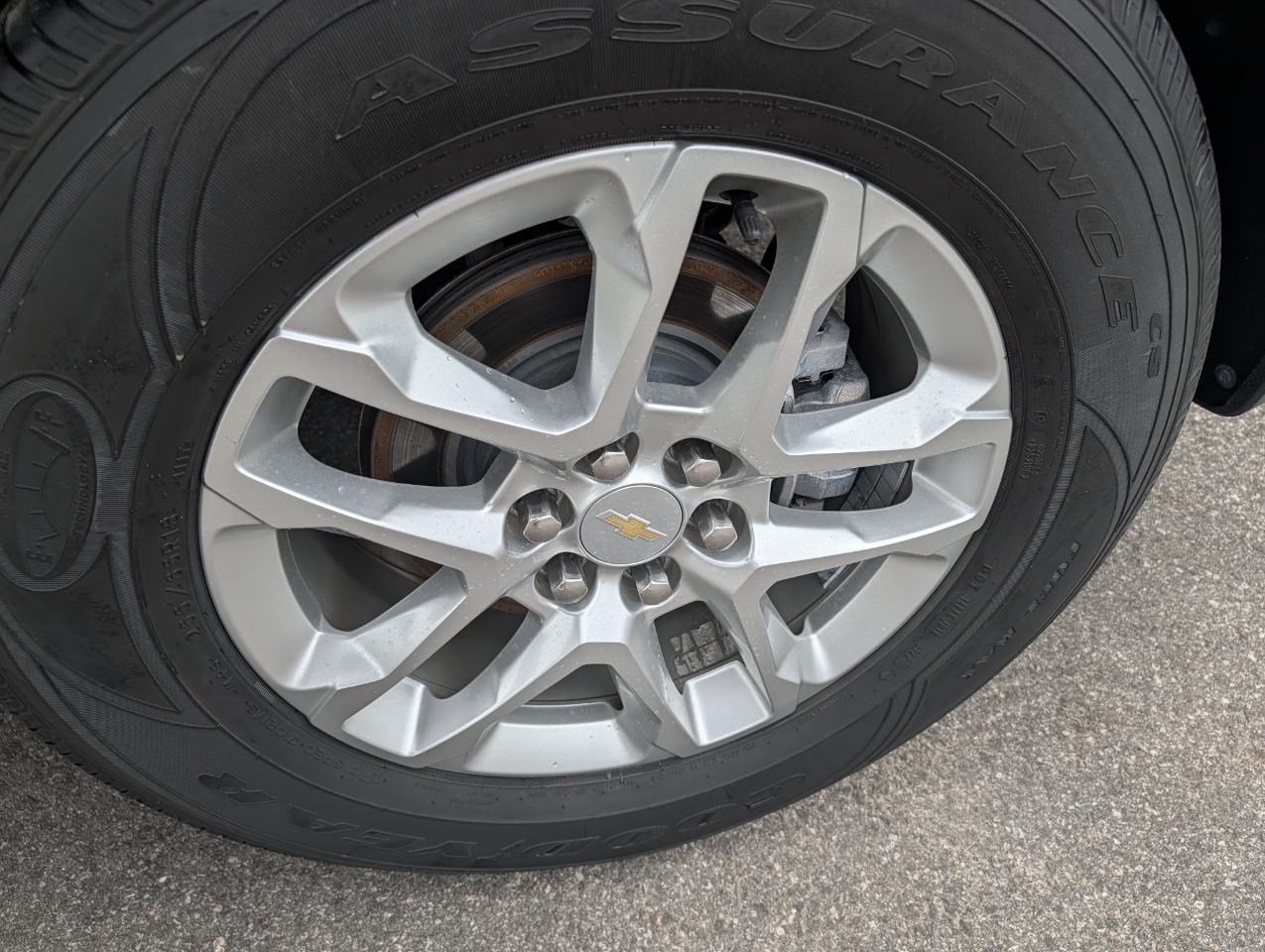 Chevrolet Traverse FWD 4dr LS w/1LS 2021