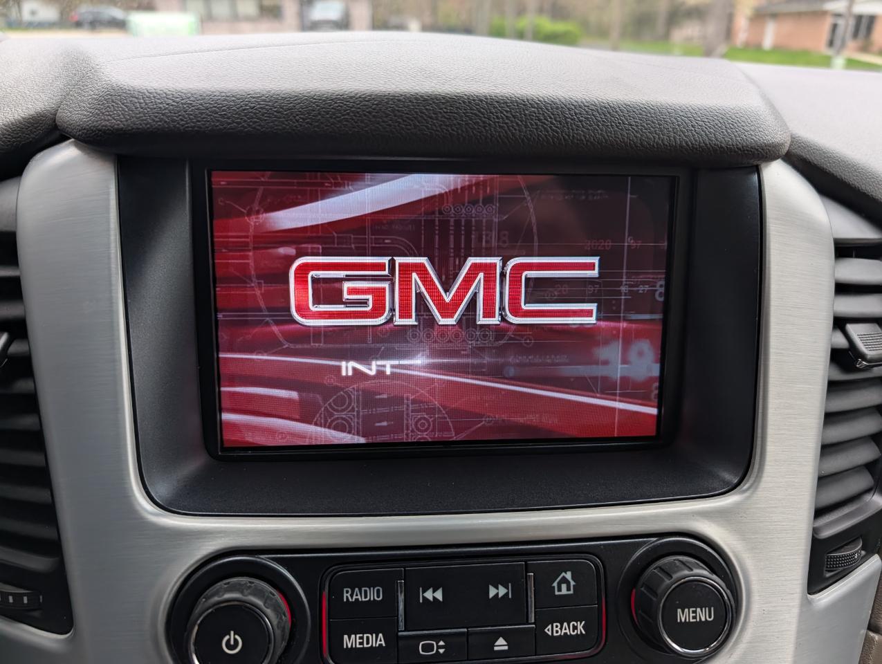 GMC Yukon 4WD 4dr SLT 2016
