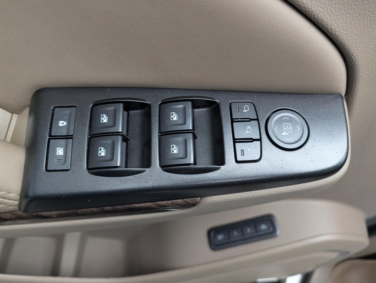 GMC Yukon 4WD 4dr SLT 2016